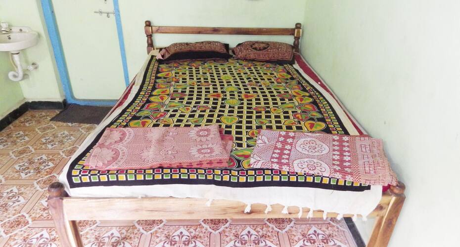 Riddhi Nyahari Niwas, Tarkarli 4